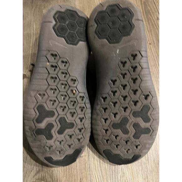 Nike Free TR 8
Flock Black Thunder Grey (Women's - Picture 5 of 5